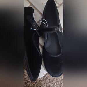 Black Velvet Mary Jane Shoes
